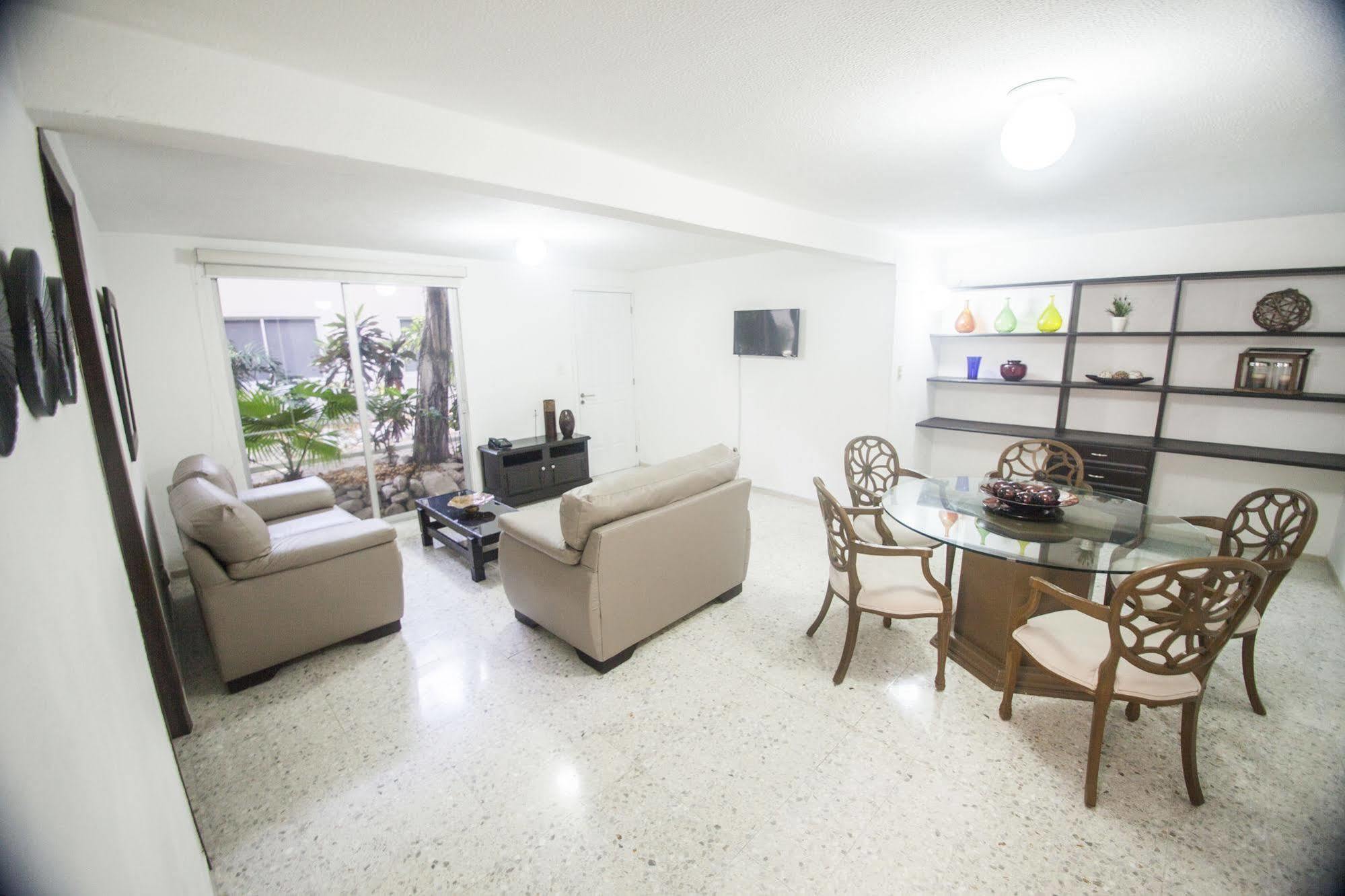 Suites Lafragua Hotel 3*